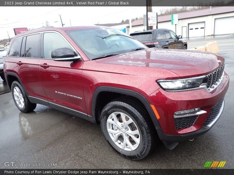 Velvet Red Pearl / Global Black 2023 Jeep Grand Cherokee Limited 4x4
