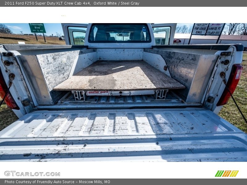 Oxford White / Steel Gray 2011 Ford F250 Super Duty XLT Crew Cab 4x4