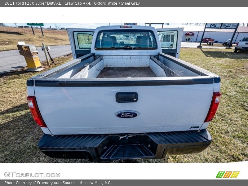 Oxford White / Steel Gray 2011 Ford F250 Super Duty XLT Crew Cab 4x4