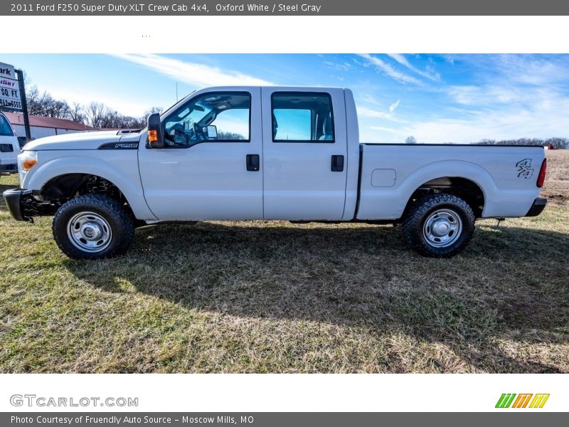 Oxford White / Steel Gray 2011 Ford F250 Super Duty XLT Crew Cab 4x4