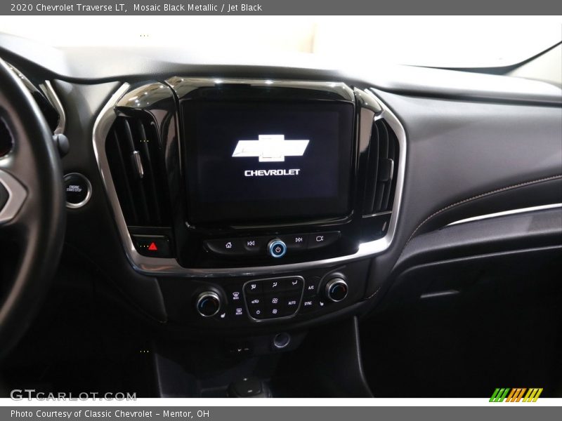 Mosaic Black Metallic / Jet Black 2020 Chevrolet Traverse LT