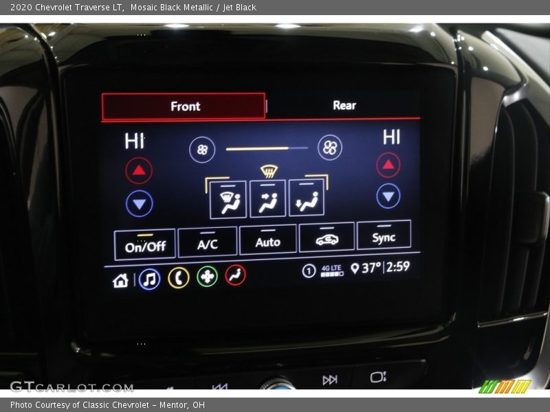 Mosaic Black Metallic / Jet Black 2020 Chevrolet Traverse LT