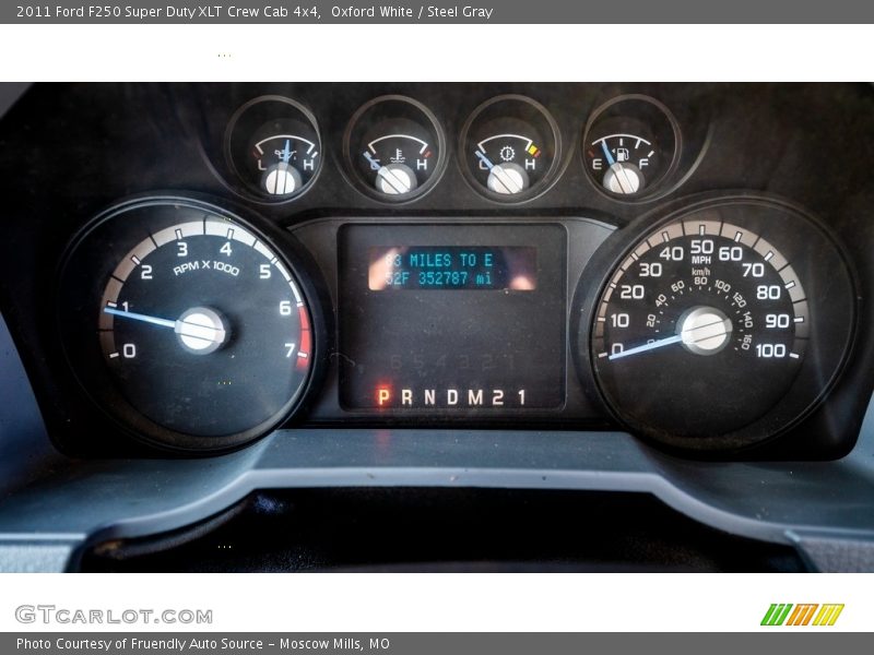 Oxford White / Steel Gray 2011 Ford F250 Super Duty XLT Crew Cab 4x4
