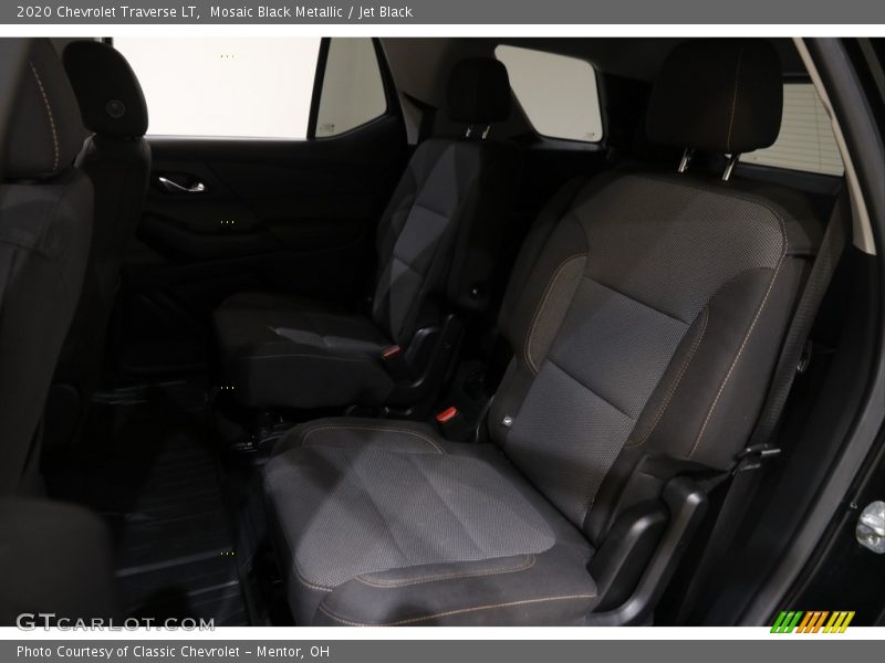 Mosaic Black Metallic / Jet Black 2020 Chevrolet Traverse LT