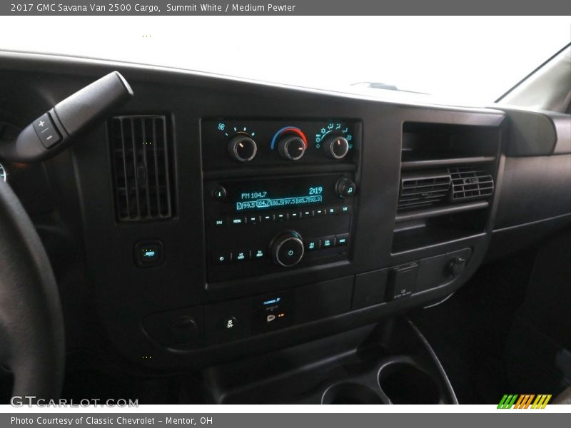 Summit White / Medium Pewter 2017 GMC Savana Van 2500 Cargo
