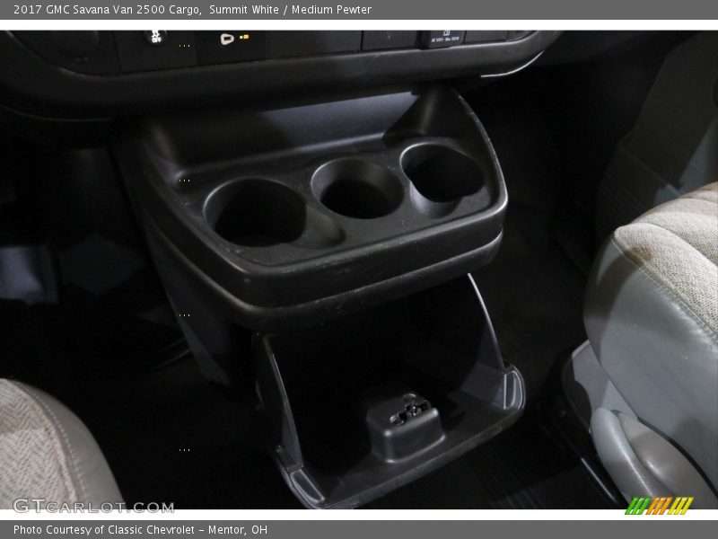 Summit White / Medium Pewter 2017 GMC Savana Van 2500 Cargo