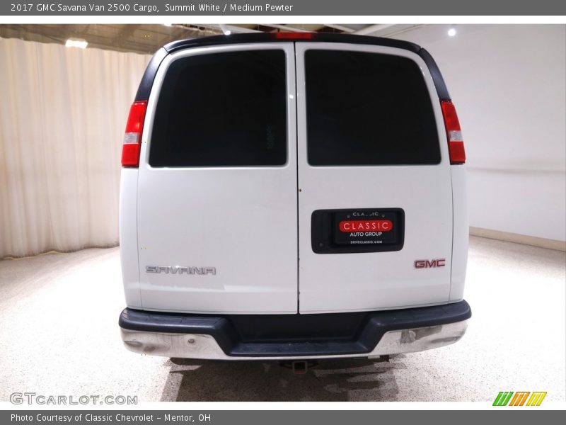 Summit White / Medium Pewter 2017 GMC Savana Van 2500 Cargo