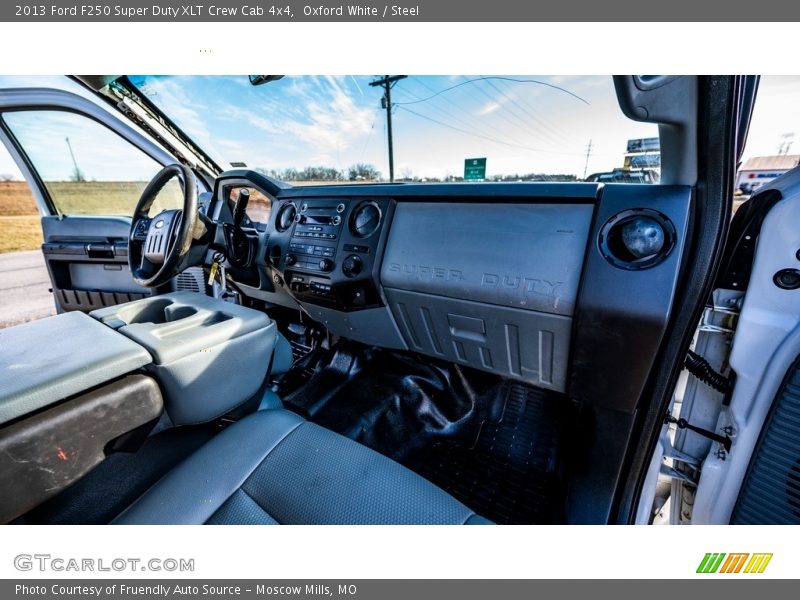 Oxford White / Steel 2013 Ford F250 Super Duty XLT Crew Cab 4x4