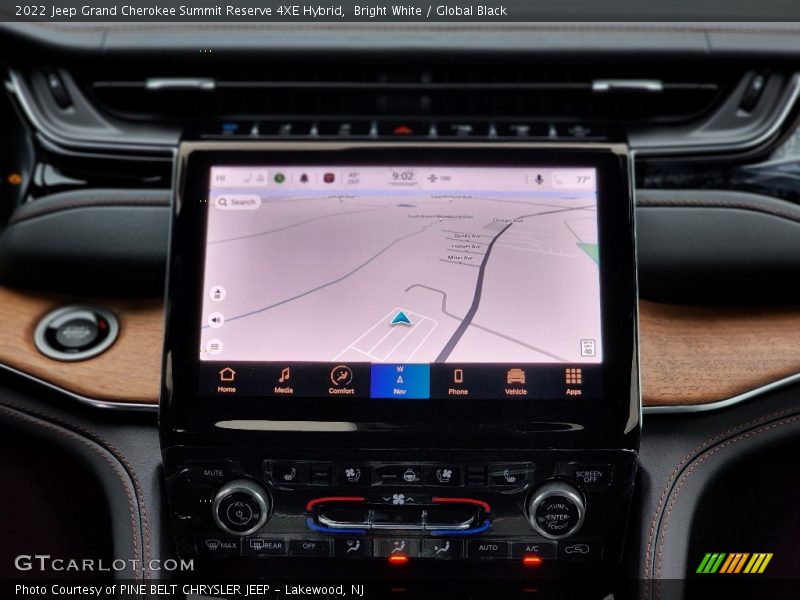 Navigation of 2022 Grand Cherokee Summit Reserve 4XE Hybrid