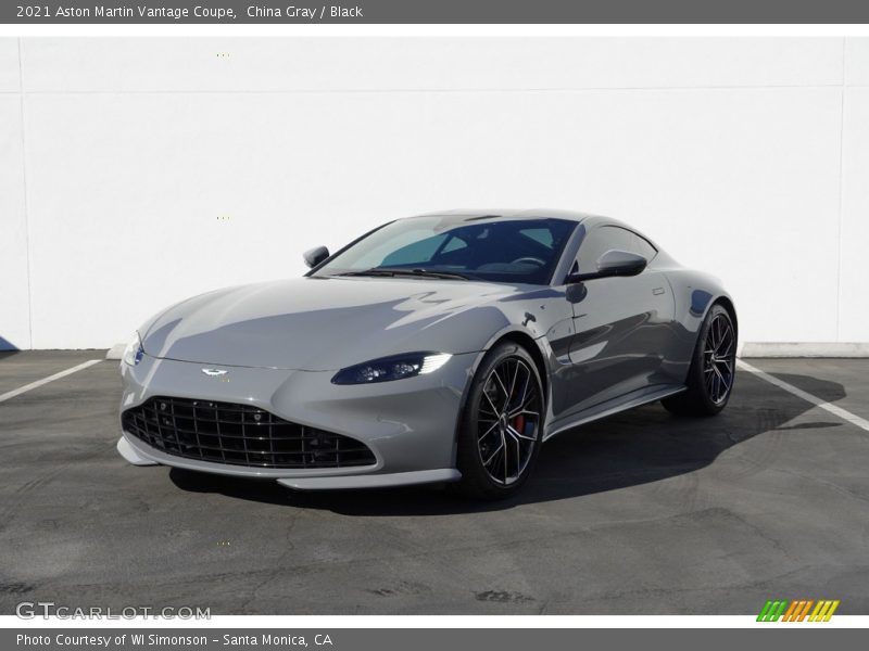 Front 3/4 View of 2021 Vantage Coupe