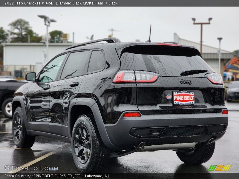 Diamond Black Crystal Pearl / Black 2022 Jeep Cherokee X 4x4