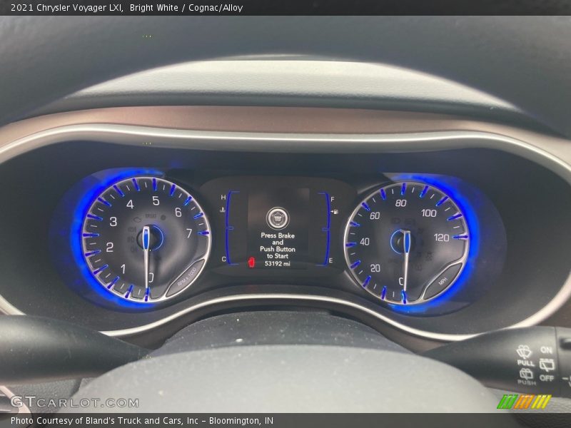 Bright White / Cognac/Alloy 2021 Chrysler Voyager LXI