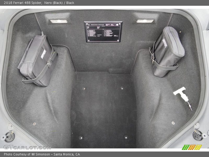  2018 488 Spider  Trunk