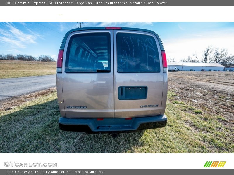 Medium Bronzemist Metallic / Dark Pewter 2002 Chevrolet Express 3500 Extended Cargo Van