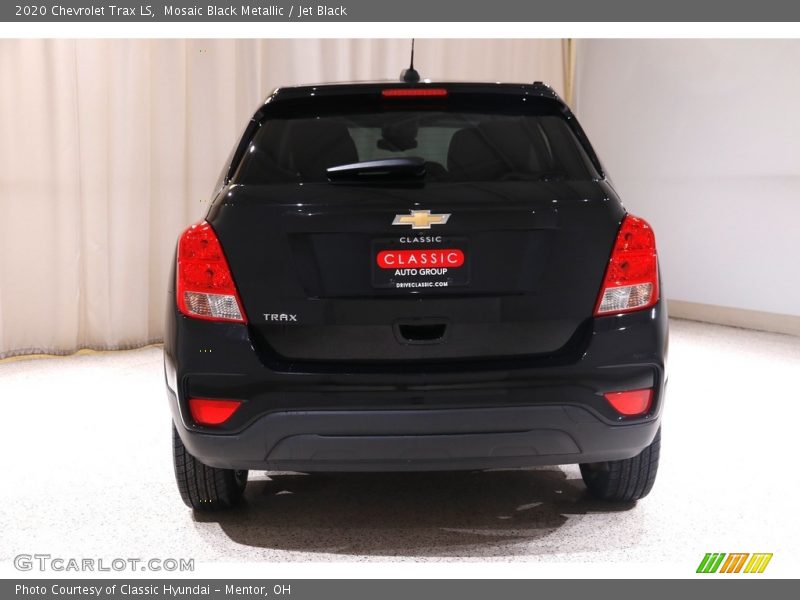 Mosaic Black Metallic / Jet Black 2020 Chevrolet Trax LS