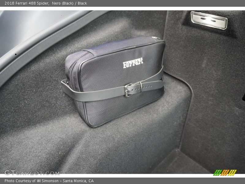  2018 488 Spider  Trunk