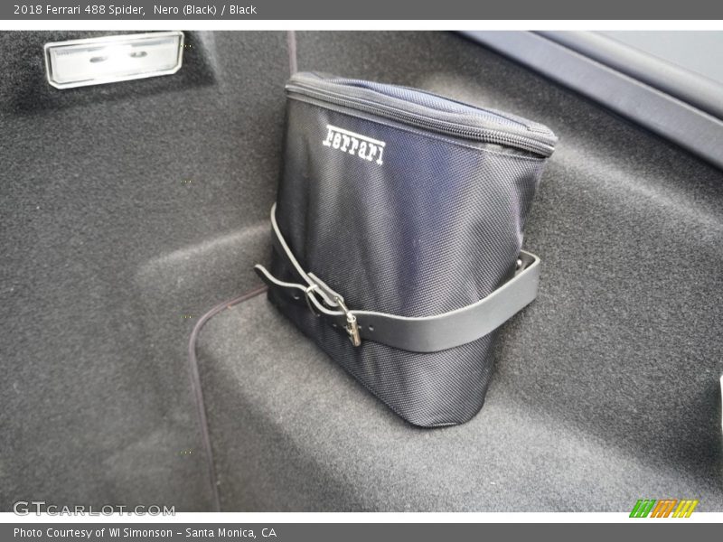  2018 488 Spider  Trunk