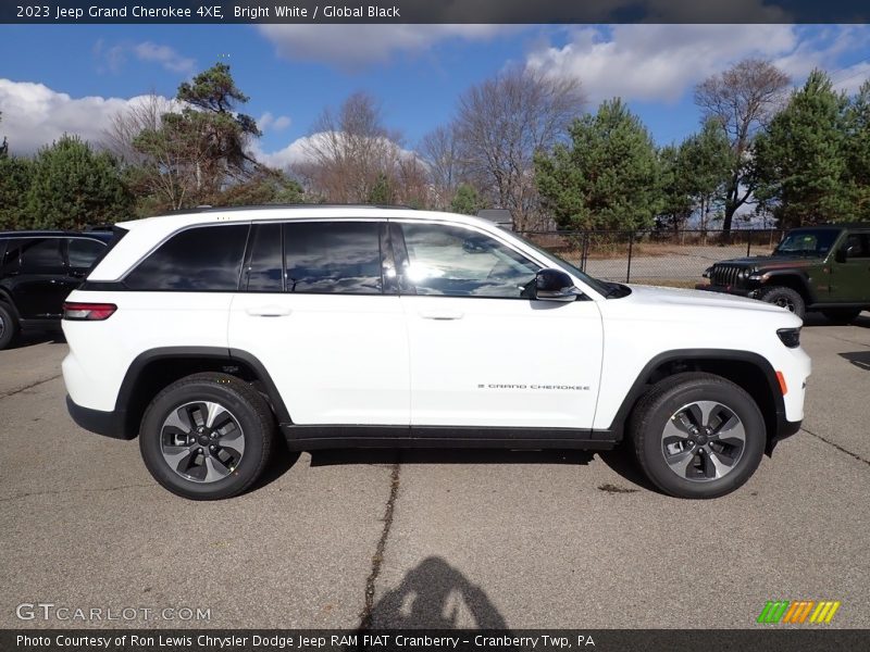 2023 Grand Cherokee 4XE Bright White