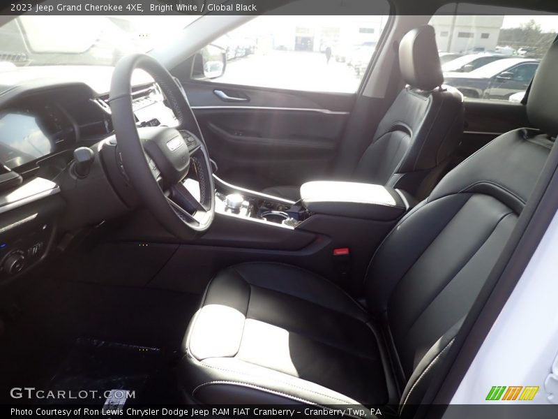 Bright White / Global Black 2023 Jeep Grand Cherokee 4XE