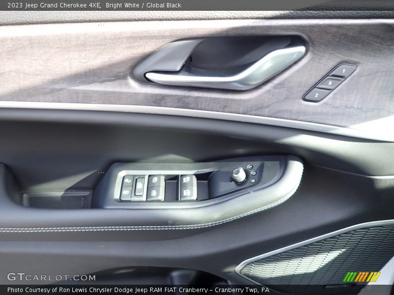 Door Panel of 2023 Grand Cherokee 4XE
