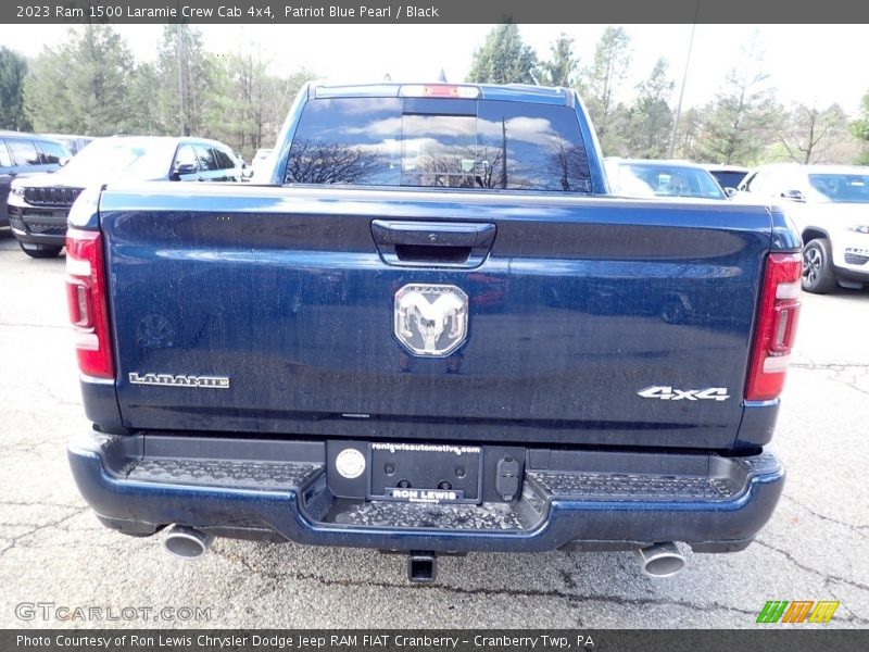 Patriot Blue Pearl / Black 2023 Ram 1500 Laramie Crew Cab 4x4