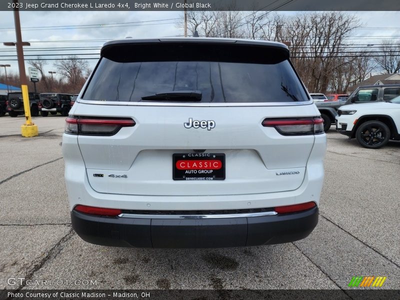 Bright White / Global Black 2023 Jeep Grand Cherokee L Laredo 4x4