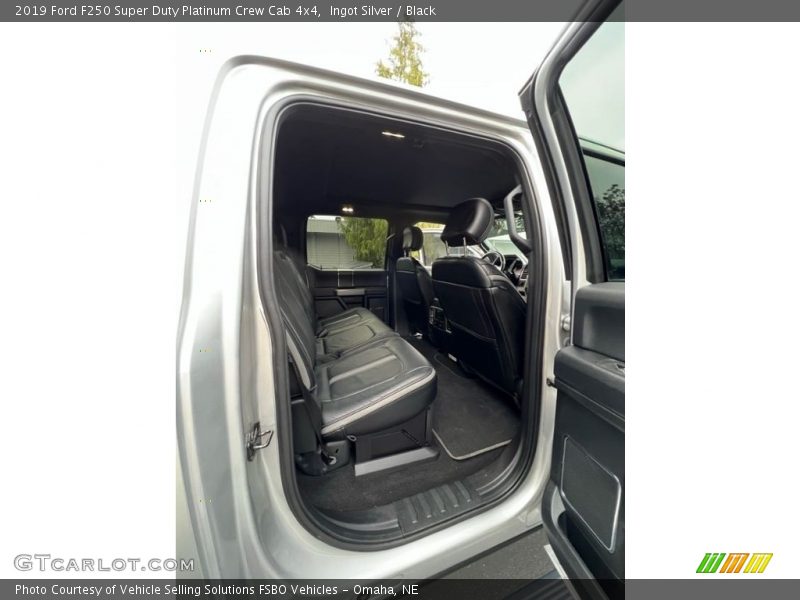Ingot Silver / Black 2019 Ford F250 Super Duty Platinum Crew Cab 4x4