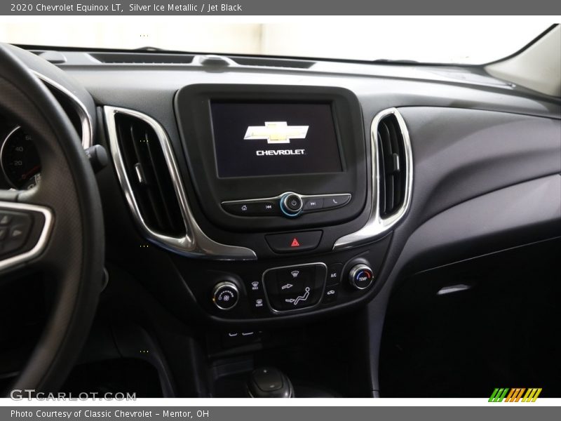 Silver Ice Metallic / Jet Black 2020 Chevrolet Equinox LT