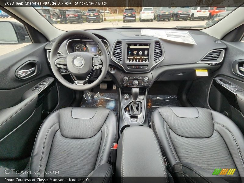 Front Seat of 2023 Cherokee Altitude Lux 4x4
