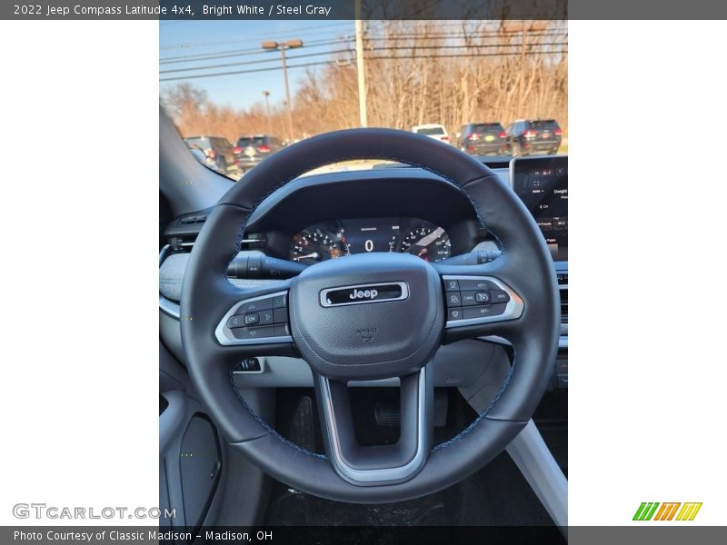  2022 Compass Latitude 4x4 Steering Wheel