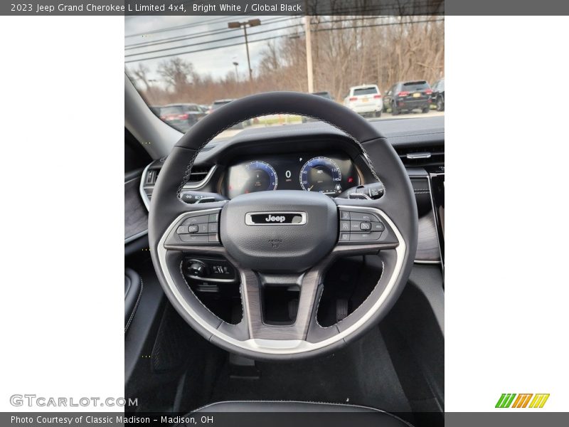  2023 Grand Cherokee L Limited 4x4 Steering Wheel