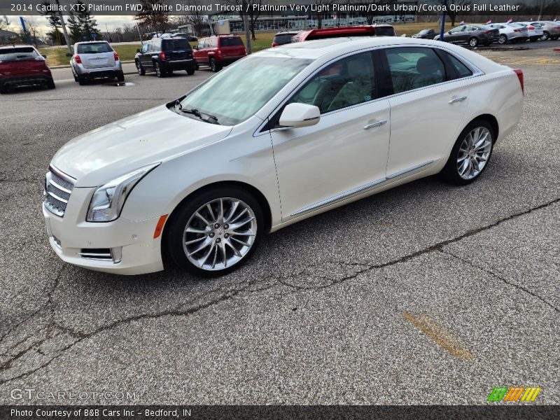 Front 3/4 View of 2014 XTS Platinum FWD