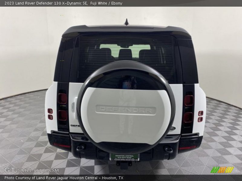 Fuji White / Ebony 2023 Land Rover Defender 130 X-Dynamic SE