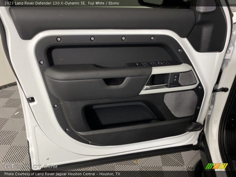 Fuji White / Ebony 2023 Land Rover Defender 130 X-Dynamic SE