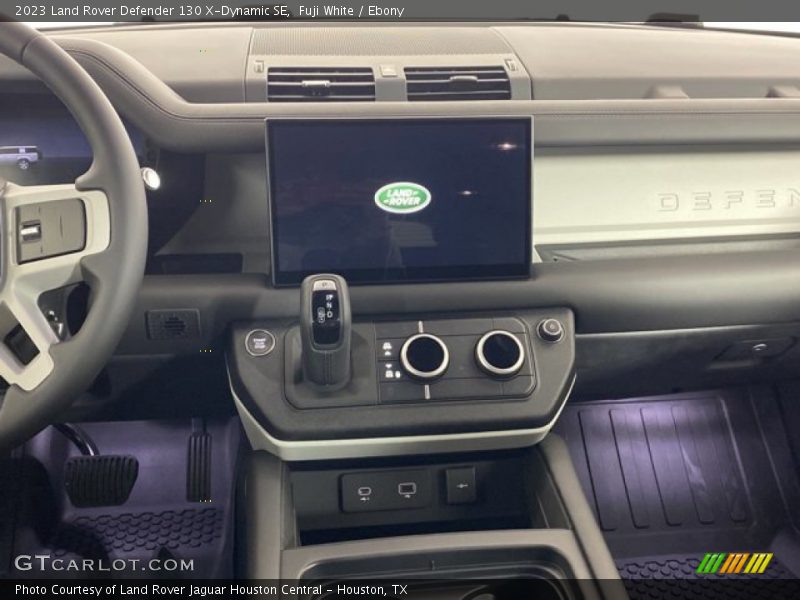 Fuji White / Ebony 2023 Land Rover Defender 130 X-Dynamic SE