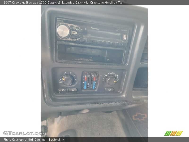 Graystone Metallic / Tan 2007 Chevrolet Silverado 1500 Classic LS Extended Cab 4x4