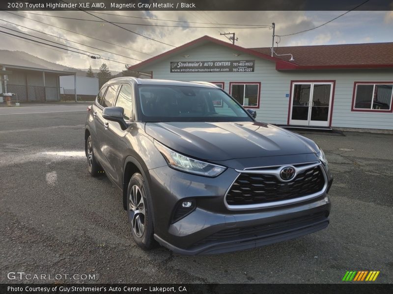 Magnetic Gray Metallic / Black 2020 Toyota Highlander XLE AWD