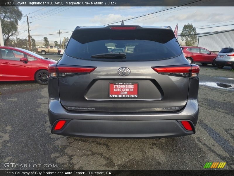 Magnetic Gray Metallic / Black 2020 Toyota Highlander XLE AWD