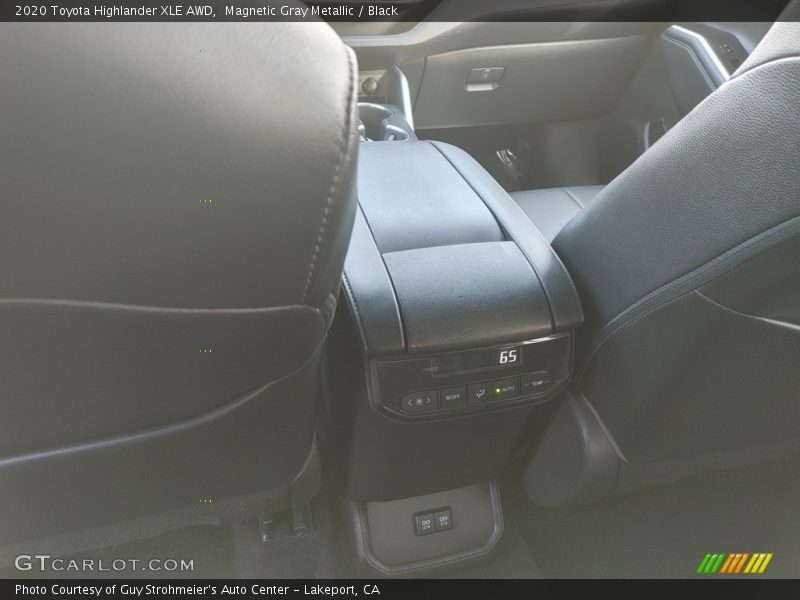 Magnetic Gray Metallic / Black 2020 Toyota Highlander XLE AWD