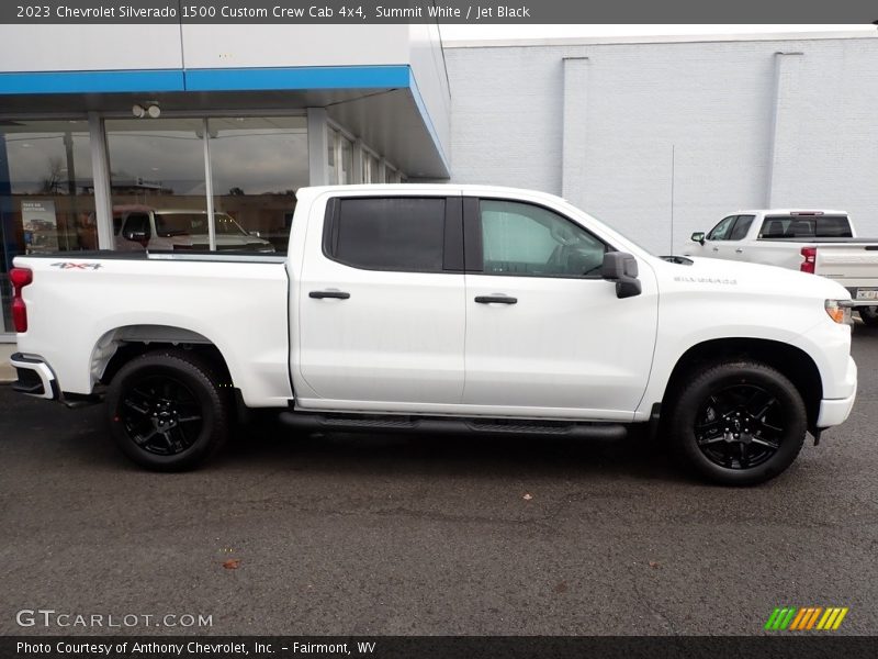 Summit White / Jet Black 2023 Chevrolet Silverado 1500 Custom Crew Cab 4x4
