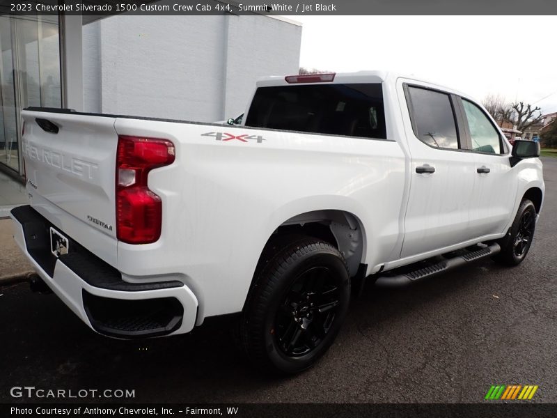 Summit White / Jet Black 2023 Chevrolet Silverado 1500 Custom Crew Cab 4x4