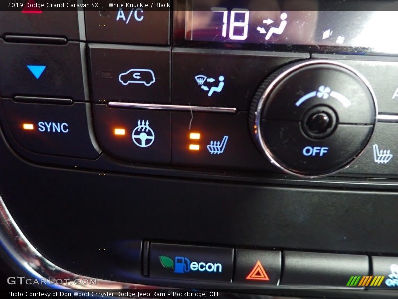 White Knuckle / Black 2019 Dodge Grand Caravan SXT