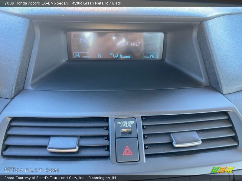 Mystic Green Metallic / Black 2009 Honda Accord EX-L V6 Sedan