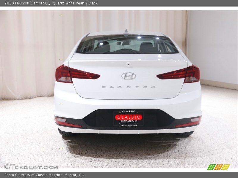 Quartz White Pearl / Black 2020 Hyundai Elantra SEL