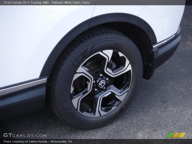 Platinum White Pearl / Ivory 2019 Honda CR-V Touring AWD