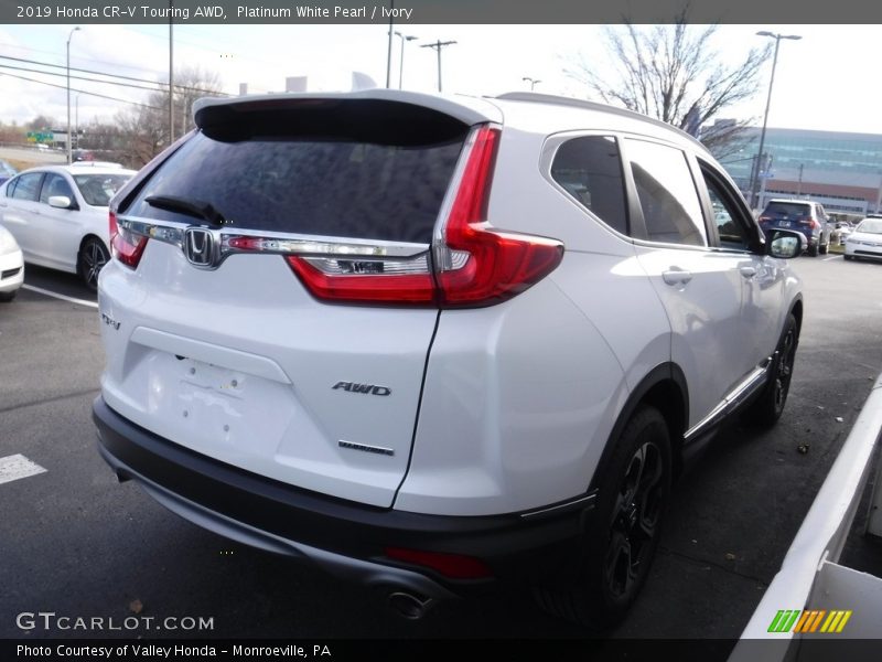 Platinum White Pearl / Ivory 2019 Honda CR-V Touring AWD