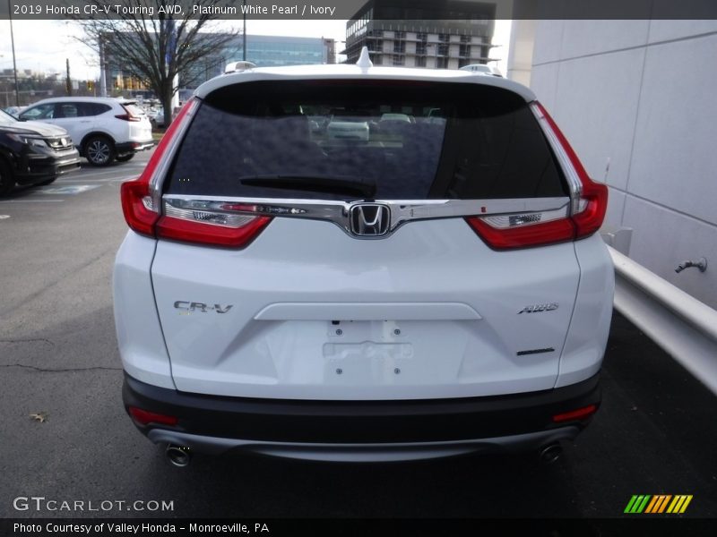 Platinum White Pearl / Ivory 2019 Honda CR-V Touring AWD