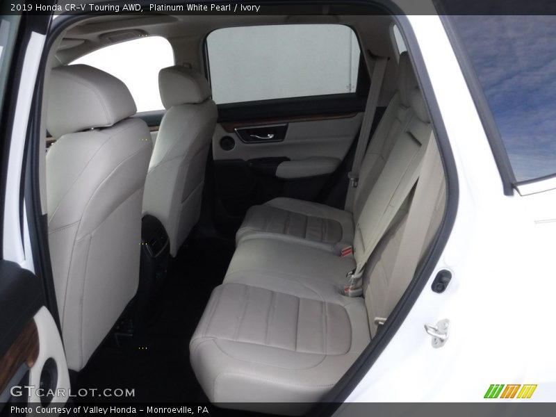 Platinum White Pearl / Ivory 2019 Honda CR-V Touring AWD