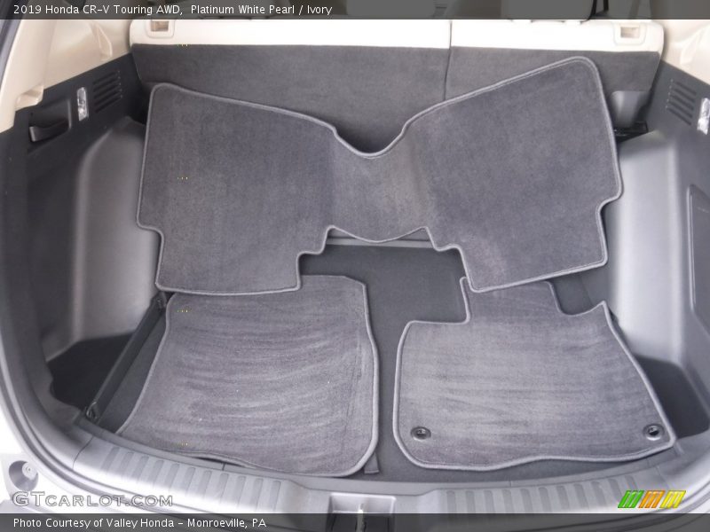 Platinum White Pearl / Ivory 2019 Honda CR-V Touring AWD