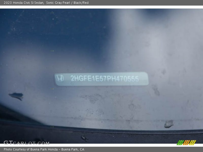 Sonic Gray Pearl / Black/Red 2023 Honda Civic Si Sedan